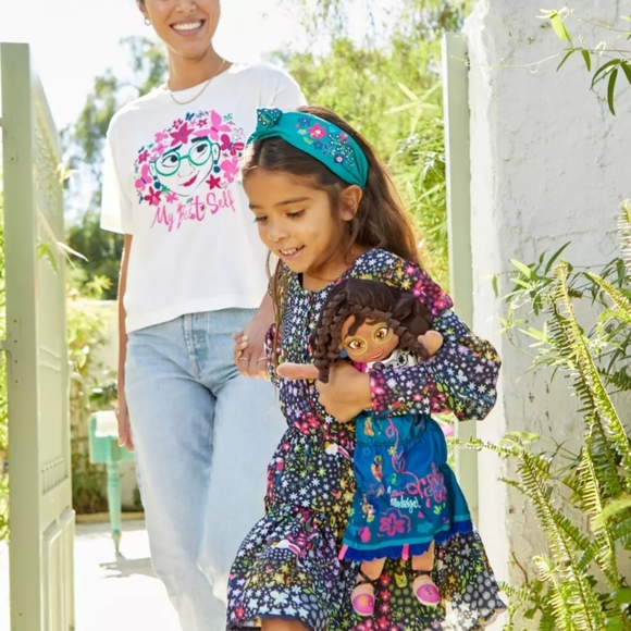 Disney Mirabel Plush Doll 18" Encanto Madrigal BRAND NEW - Picture 2 of 7